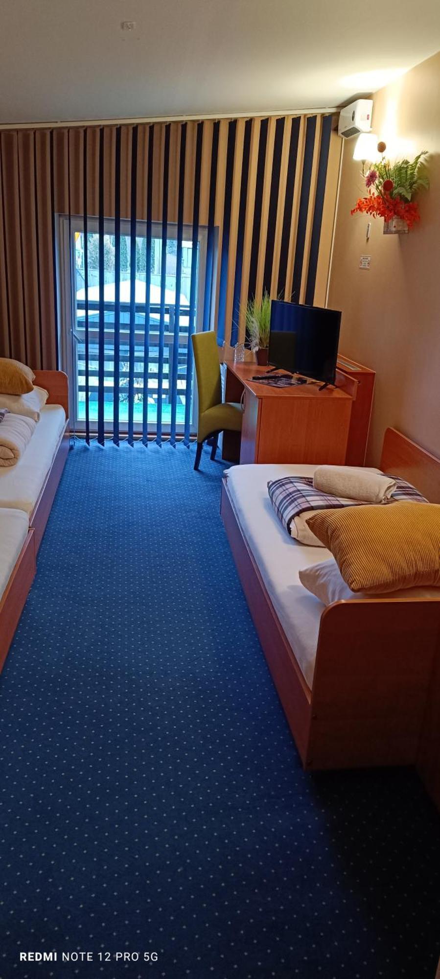 Zajazd Albatros Rzeszow Spa Екстер'єр фото
