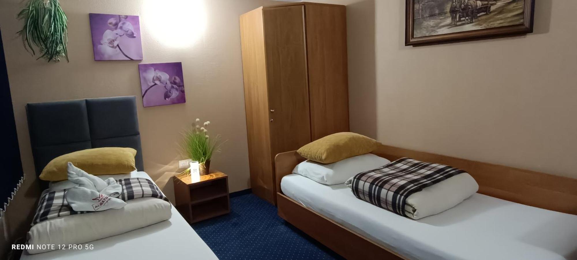 Zajazd Albatros Rzeszow Spa Екстер'єр фото