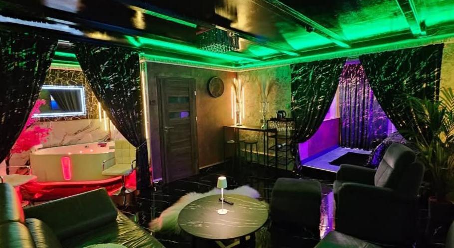 Zajazd Albatros Rzeszow Spa Екстер'єр фото